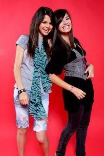 Camp Rock [By Oana & Dory] - Demi shi Selena - Fan-Fiction