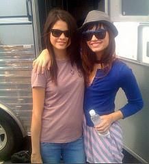 Camp Rock [By Oana & Dory] - T ma mai intereseaza c zicetzi!!!Mai bine - Fan-Fiction