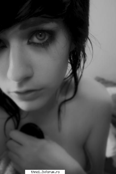 Hero-Heroine. - Obscur. - Poze cu noi!