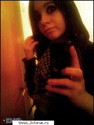 emonica si noul meu frate este emonel :rotfl:  kido :p