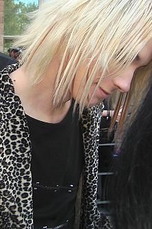 :) shin